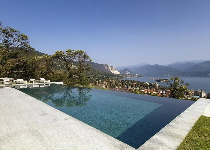 Camilla ストレーザ